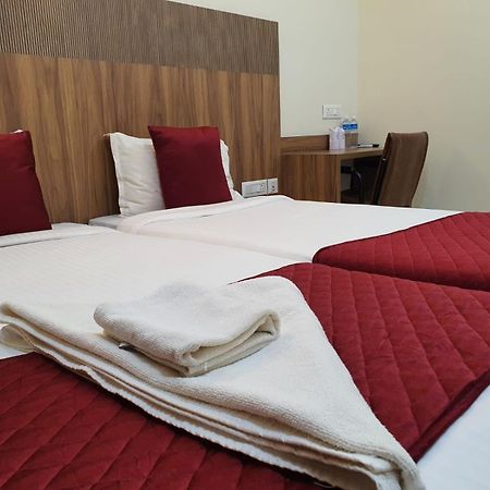 Hotel Deepakam Inn Palakkad Extérieur photo