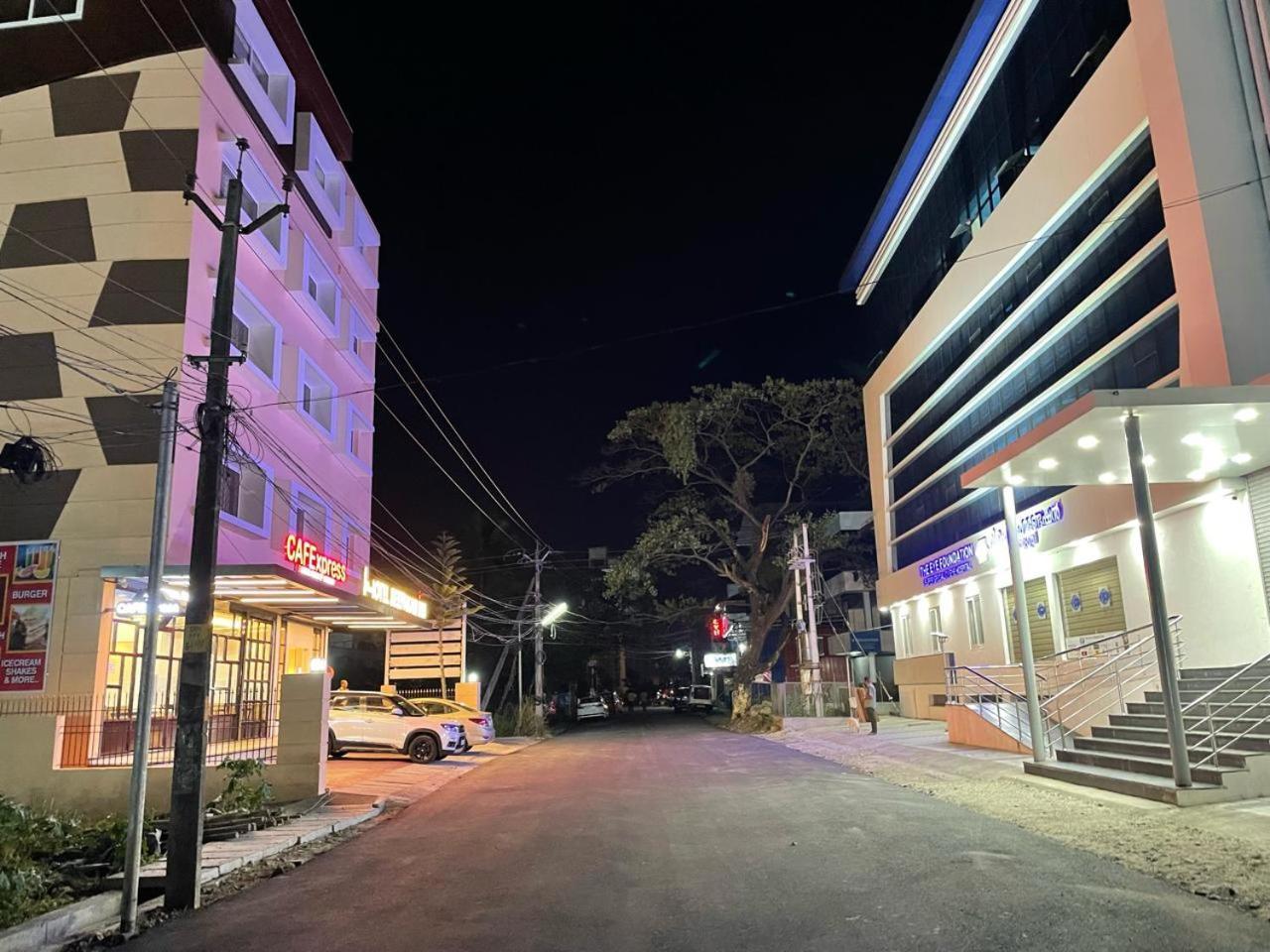 Hotel Deepakam Inn Palakkad Extérieur photo