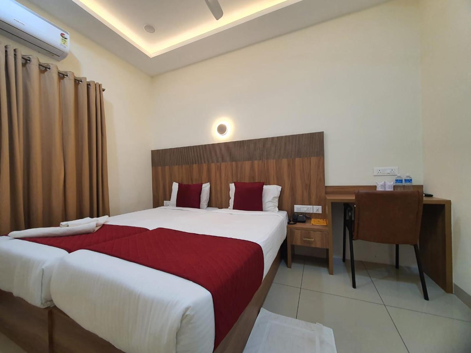 Hotel Deepakam Inn Palakkad Extérieur photo
