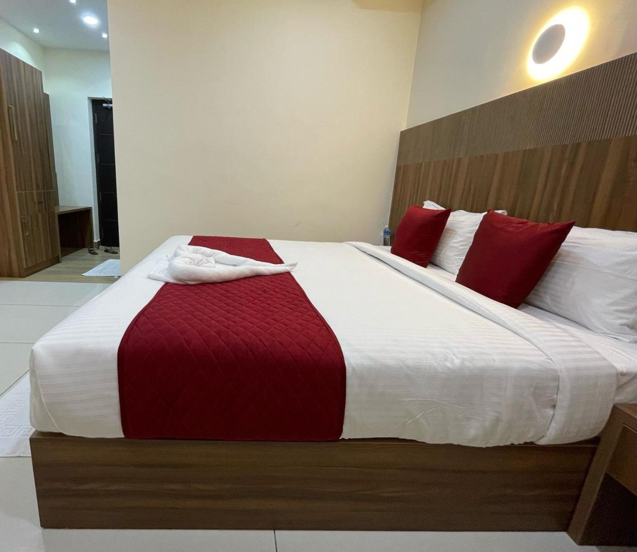 Hotel Deepakam Inn Palakkad Extérieur photo